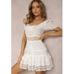 Sukienka biała Renee z krótkim rękawem mini z dekoltem typu hiszpanka  - zdjęcie produktu