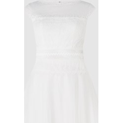 Sukienka biała Luxuar Fashion na ślub cywilny z okrągłym dekoltem bez rękawów  - zdjęcie produktu