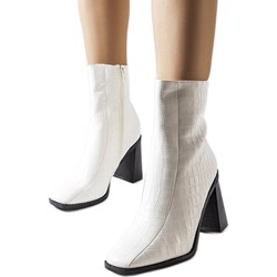 Botki na zamek białe na jesień z tworzywa sztucznego  - zdjęcie produktu