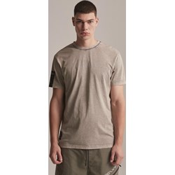 T-shirt męski z krótkimi rękawami  - zdjęcie produktu