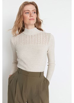 trendyol Sweter w kolorze kremowym Trendyol wyprzedaż Limango Polska - kod rabatowy