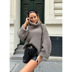 Sweter damski J&k z golfem casualowy  - zdjęcie produktu