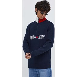 Sweter męski Tommy Jeans z napisami  - zdjęcie produktu