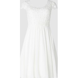 Sukienka Luxuar Fashion biała z okrągłym dekoltem z krótkim rękawem  - zdjęcie produktu
