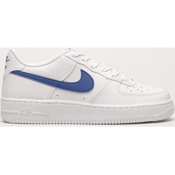 Białe buty sportowe damskie Nike air force na płaskiej podeszwie wiązane  - zdjęcie produktu