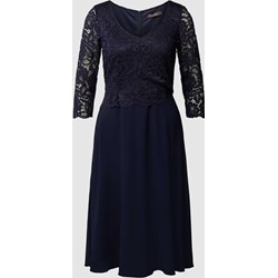 Sukienka Vera Mont granatowa mini z długimi rękawami z okrągłym dekoltem na sylwestra  - zdjęcie produktu