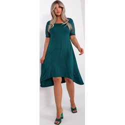 Sukienka zielona z asymetrycznym dekoltem z krótkim rękawem  - zdjęcie produktu