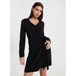 Sukienka Sinsay czarna w serek z długim rękawem  - zdjęcie produktu