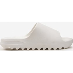 Białe klapki męskie Born2be bez zapięcia  - zdjęcie produktu