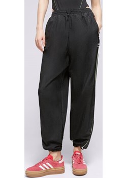 ADIDAS SPODNIE FR PARACHT PANT wyprzedaż Sizeer - kod rabatowy