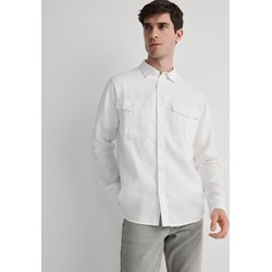 Koszula męska Reserved z klasycznym kołnierzykiem biała  - zdjęcie produktu