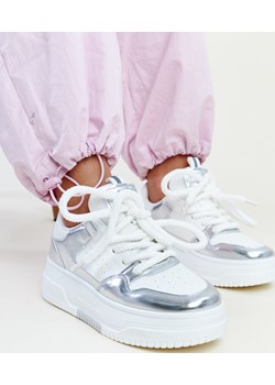 Biało-srebrne sneakersy na wysokiej platformie Lengyel Gemre gemre - kod rabatowy