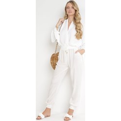 Białe spodnie damskie Born2be casualowe  - zdjęcie produktu