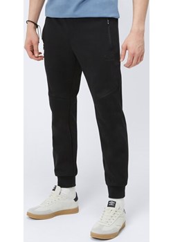 UMBRO SPODNIE ANDY UL121SPM38001 Umbro 50style.pl - kod rabatowy