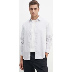 Biała koszula męska Armani Exchange z klasycznym kołnierzykiem  - zdjęcie produktu