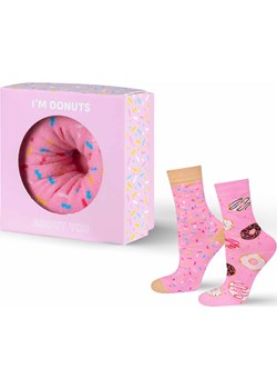 Skarpetki damskie różowe SOXO GOOD STUFF donut w pudełku Sklep SOXO - kod rabatowy