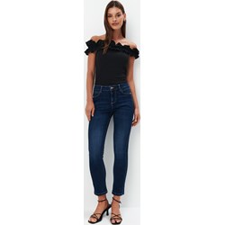 Jeansy damskie Mohito - zdjęcie produktu