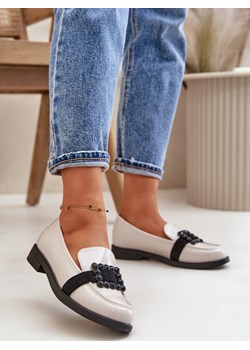 Mokasyny Damskie Lakierowane Ozdoba Vinceza 58389 Jasnoszare Vinceza ZAZOO - kod rabatowy