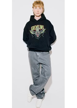 Cropp - Czarna bluza z kapturem Gremliny - czarny Cropp okazyjna cena Cropp - kod rabatowy