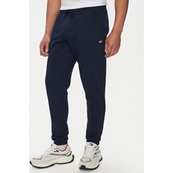 Spodnie męskie Tommy Jeans - MODIVO - zdjęcie produktu