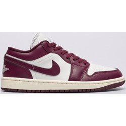 Buty sportowe damskie Jordan sznurowane  - zdjęcie produktu