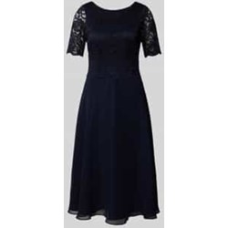 Sukienka Vera Mont z okrągłym dekoltem midi z krótkim rękawem rozkloszowana  - zdjęcie produktu