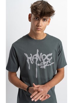 Khaki t-shirt z autorską grafika z przodu, rozmiar - 146, kolor - khaki Young Reporter - kod rabatowy