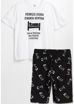 Czarno-biała bawełniana piżama z nadrukami, kolor - multikolor, rozmiar - 140 Young Reporter - kod rabatowy