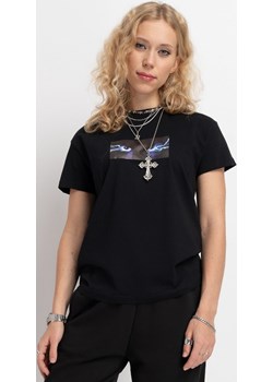 Czarny t-shirt z autorską grafiką z przodu, kolor - czarny, rozmiar - 140 Young Reporter - kod rabatowy