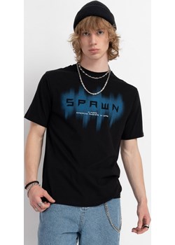 Czarny t-shirt z autorską grafiką z przodu, rozmiar - 170, kolor - czarny Young Reporter - kod rabatowy
