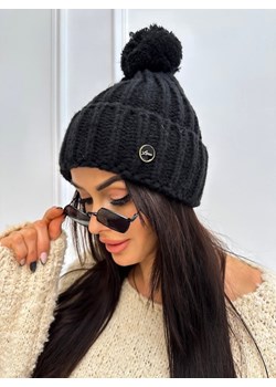 Czarna Czapka z Pomponem Modnakiecka.pl ModnaKiecka.pl - kod rabatowy