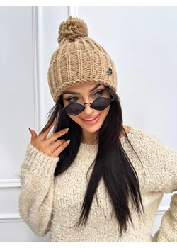 Jasnobrązowa Czapka z Pomponem Modnakiecka.pl ModnaKiecka.pl - kod rabatowy