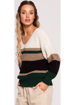 Sweter oversize z dekoltem V - model 1 Moe promocja Cudmoda - kod rabatowy