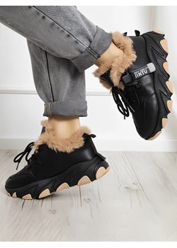 Czarne sportowe sneakersy damskie z futerkiem Nonua- Obuwie Royalfashion.pl royalfashion.pl - kod rabatowy