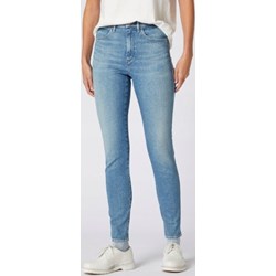 Jeansy damskie Wrangler na wiosnę niebieskie w miejskim stylu  - zdjęcie produktu