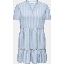 Sukienka niebieska ONLY z krótkim rękawem casual w paski mini w serek  - zdjęcie produktu