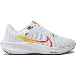 Buty sportowe damskie białe Nike zoom wiosenne płaskie  - zdjęcie produktu
