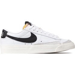 Trampki damskie Nike płaskie białe wiązane jesienne  - zdjęcie produktu