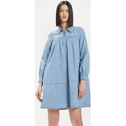 Niebieska sukienka ONLY jeansowa  - zdjęcie produktu