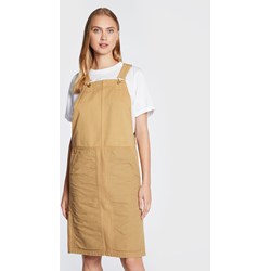 Brązowa sukienka Carhartt WIP casual z jeansu midi na uczelnię z okrągłym dekoltem  - zdjęcie produktu