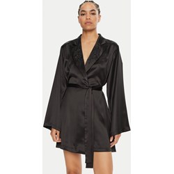 Szlafrok damski Guess elegancki  - zdjęcie produktu