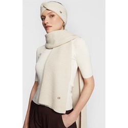 Beżowy szalik/chusta Calvin Klein casualowy  - zdjęcie produktu