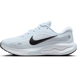 Buty sportowe damskie Nike do biegania białe płaskie sznurowane  - zdjęcie produktu