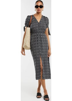 Sukienka damska midi z wiskozy z motywem kwiatowym czarna Paregi 906 Big Star - kod rabatowy