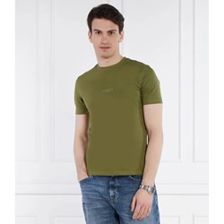 T-shirt męski Guess na wiosnę  - zdjęcie produktu
