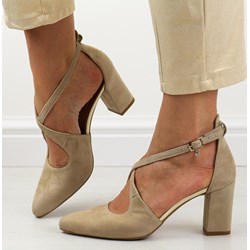 Czółenka Prestige na lato z weluru z okrągłym noskiem eleganckie  - zdjęcie produktu