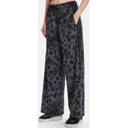 Spodnie damskie adidas - MODIVO - zdjęcie produktu