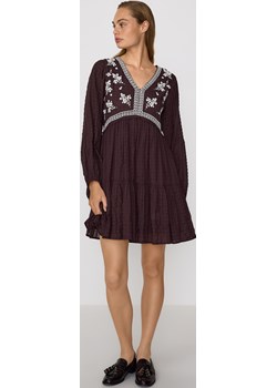 Reserved - Sukienka z haftem - brązowy Reserved Reserved - kod rabatowy