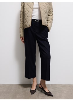 Mohito - Spodnie z paskiem - granatowy Mohito Mohito - kod rabatowy