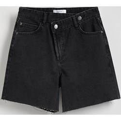 Szorty czarne Reserved  - zdjęcie produktu